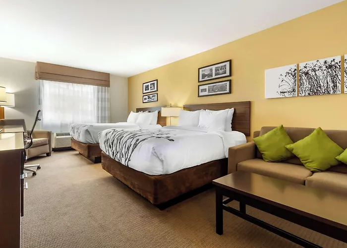 Jacuzzi hotel: Sleep Inn & Suites Fargo Medical Center