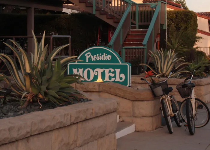 3 star hotel: The Presidio