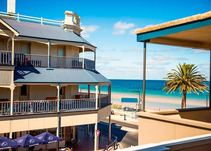 Self catering: Esplanade Hotel Adelaide