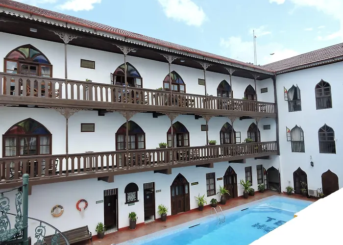 Central hotel: Tembo House Hotel