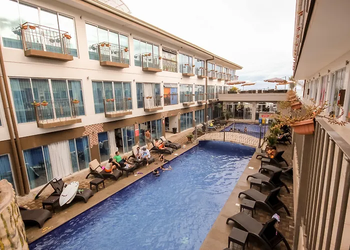 Beachfront Hotel Tramonto