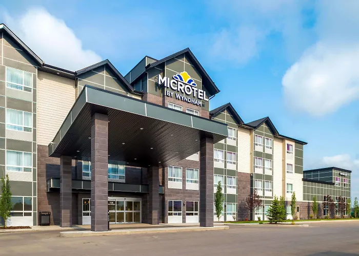 3 star hotel: Microtel Inn & Suites By Wyndham Red Deer
