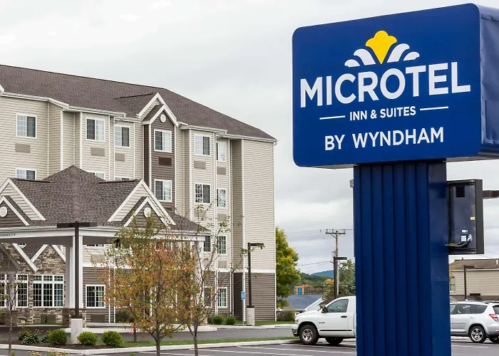 Hotel with view: Microtel Inn & Suites By Wyndham Altoona