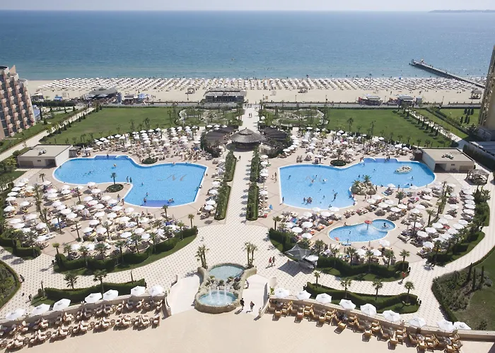 4 star hotel: Dit Majestic Beach Resort
