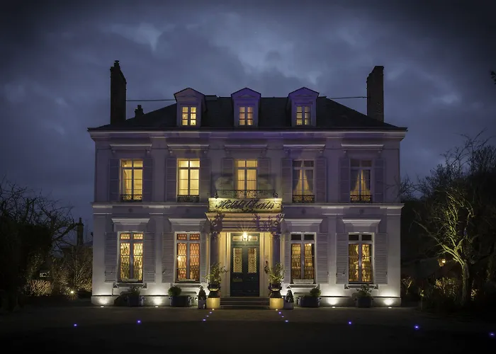 Luxury hotel only: Hotel L'Ecrin