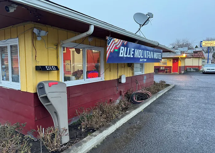 Motel: Blue Mountain Motel