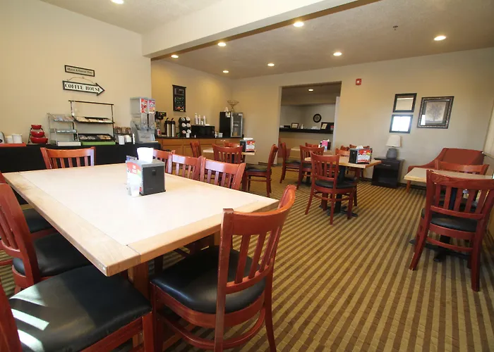 Bowman Inn And Suites