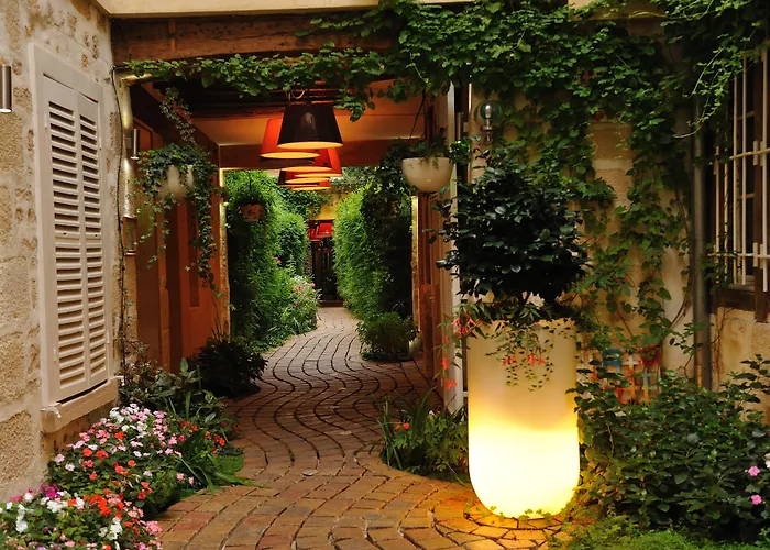Hotel cerca del colegio: Les Patios Du Marais 1