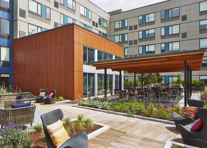 Family Hotel: Element Seattle Redmond