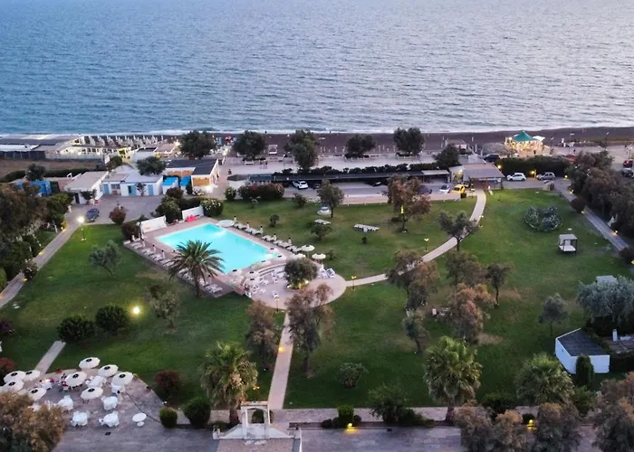 Hotel con piscina: Riva di Palo Beach Resort