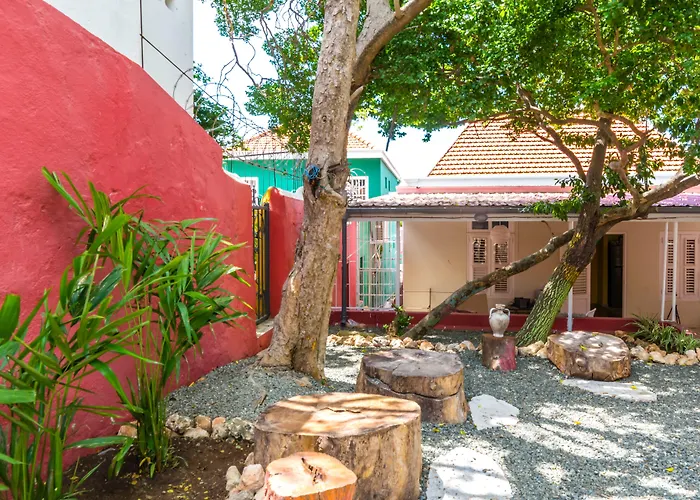 Vacation rental: Bario Hotel