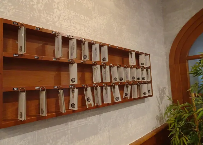 Hotel cerca del colegio: Hostal Internacional