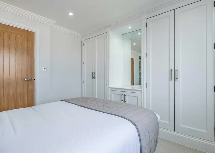 Chelsea Cloisters Serviced Apartments