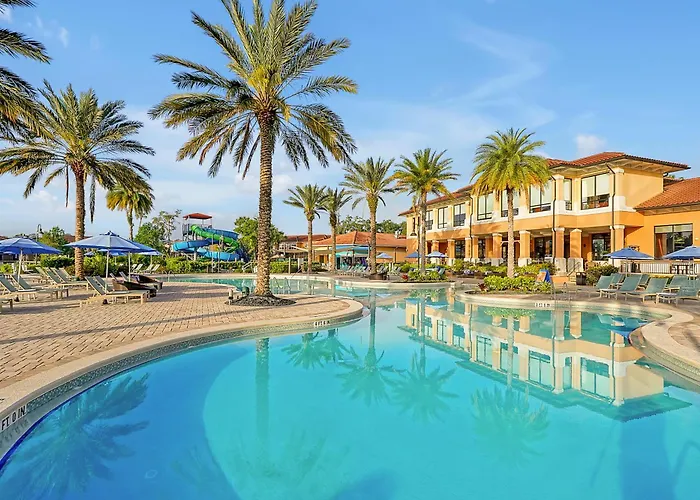 Pet Friendly hotel: Regal Oaks Resort Vacation Townhomes By Idiliq