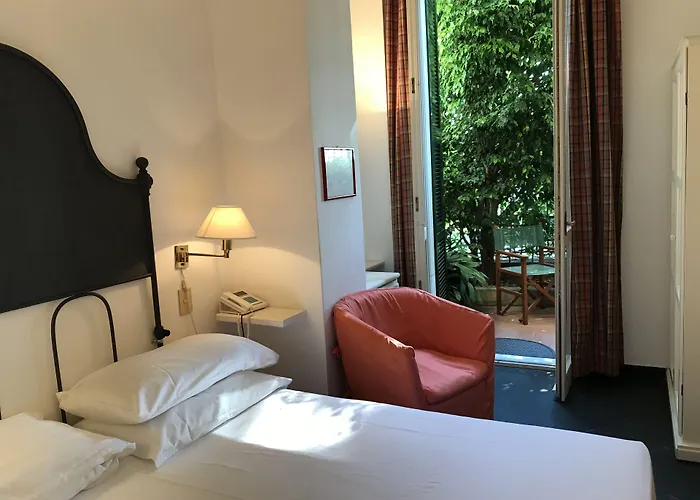 Hotel con golf: Hotel Beau Rivage