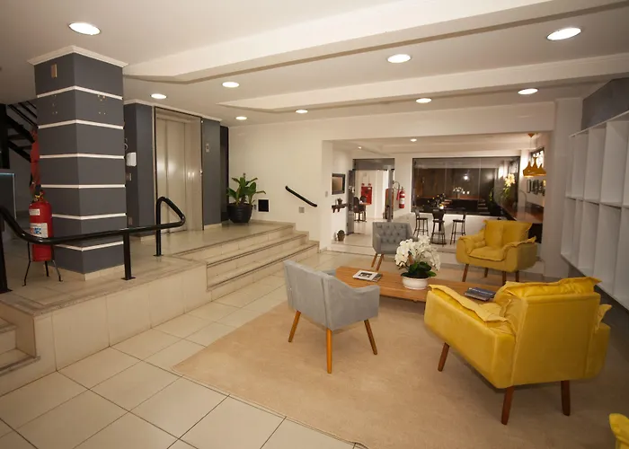 Hotel 3 estrelas: Láparos Hotel