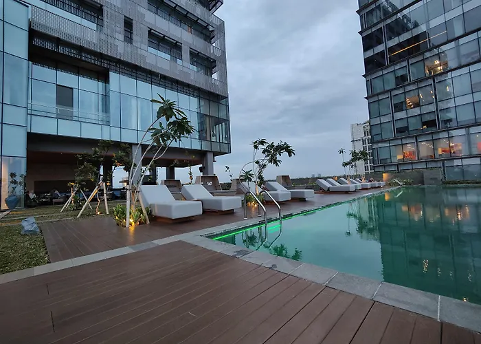Jacuzzi hotel: Ra Suites Simatupang