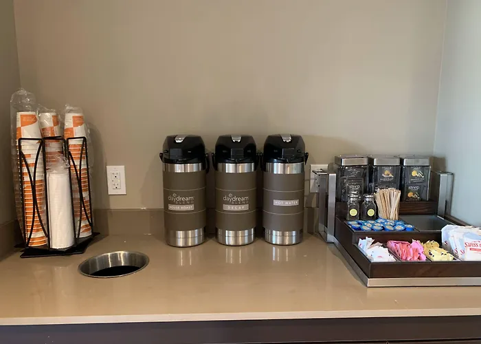 Hotel near College: Mainstay Suites North - Central York
