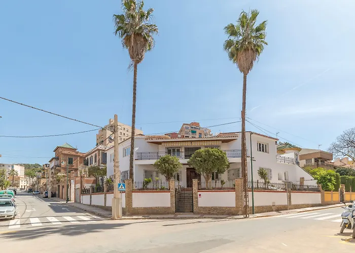 Ayz Silvela - Auto Check-In Property