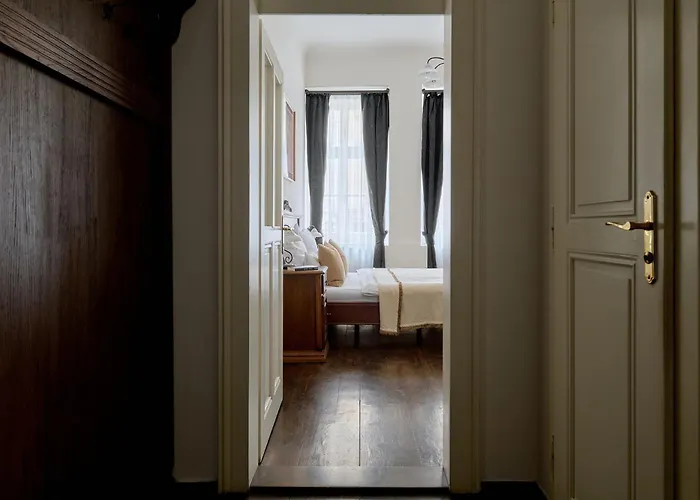 4 star hotel: Hotel Residence U Cerneho Orla