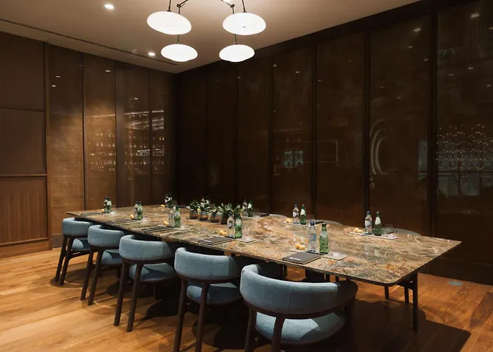 Resort: Sana Malhoa Hotel