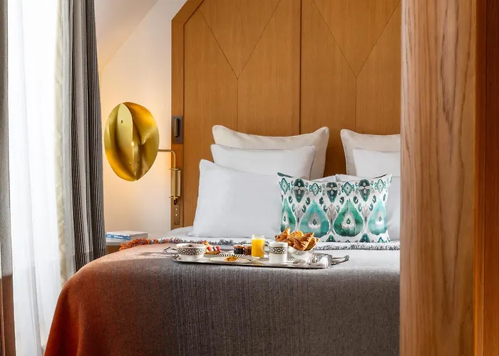 Boutique hotel only: Hotel Vernet Champs Elysees Paris