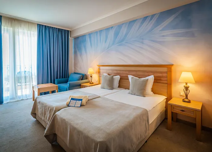 4 star hotel: Dit Majestic Beach Resort