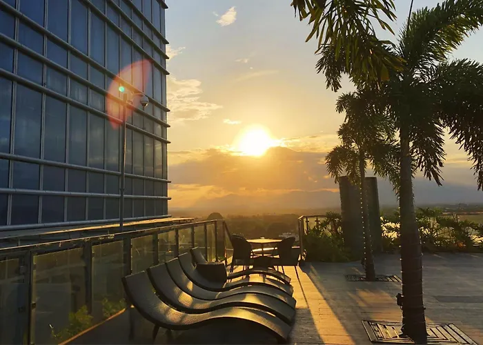 Luxury hotel only: Richmonde Hotel Iloilo