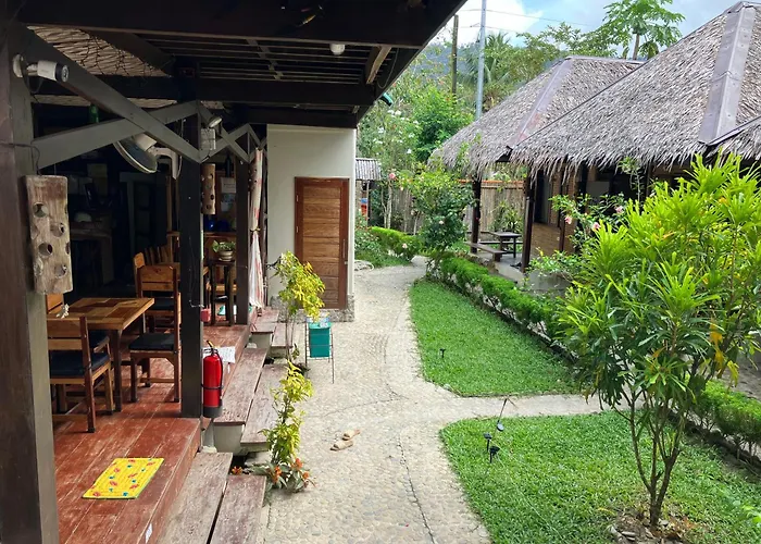 Cheap hotel: Le Cou De Tou Village Resort