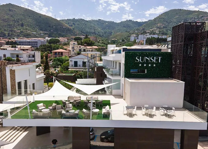 Sunset Hotel