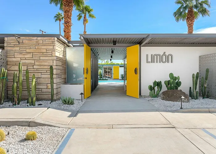 Airport Hotel: Limon Palm Springs A Luxury Boutique Hotel