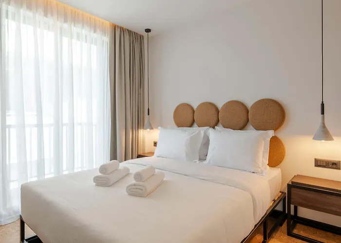 Resort: Parea Athens