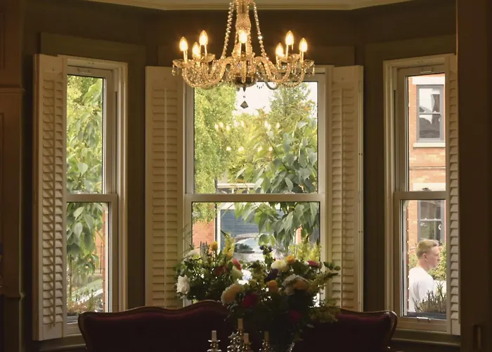 B&B only: Avoca House