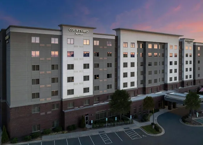 Cheap hotel: Courtyard By Marriott Charlotte Northlake