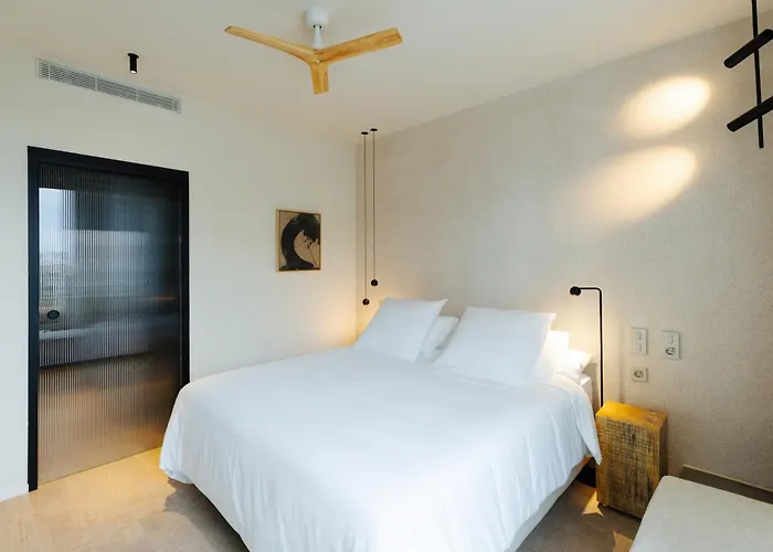 Hotel Taro Santa Cruz