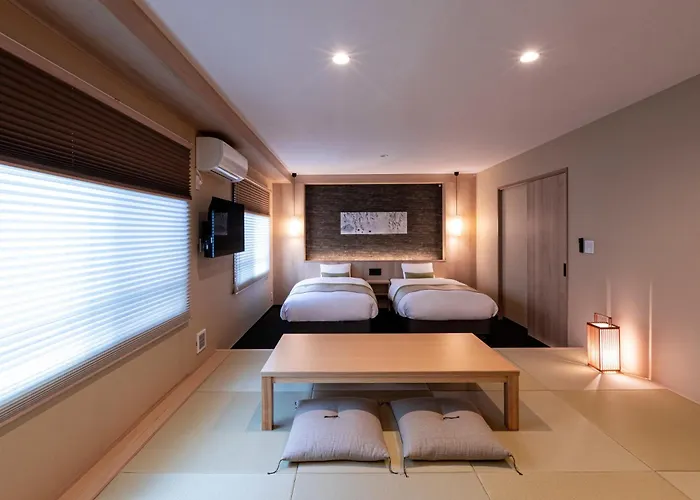 Rinn Shirakawa South