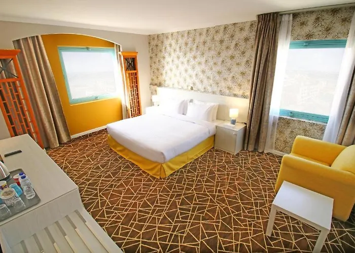 Hotel near College: The George Hotel By Saffron, Dubai Creek