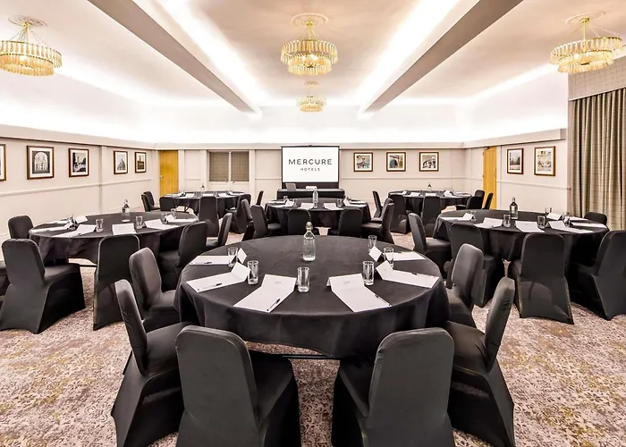 Boutique hotel only: Mercure Oxford Hawkwell House Hotel