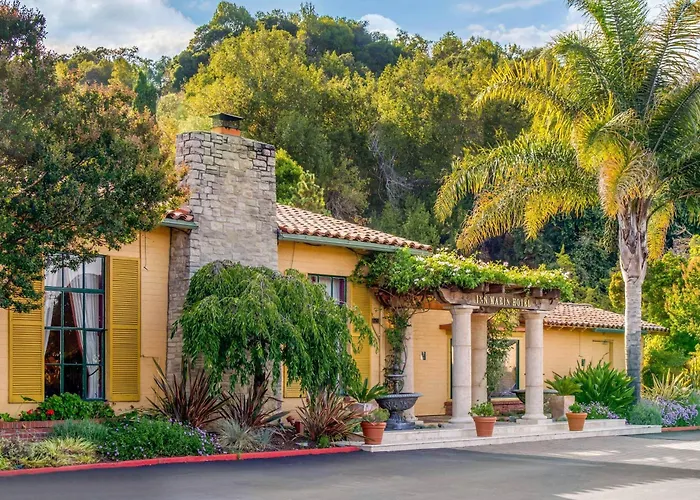 Jacuzzi hotel: Inn Marin And Suites, An Ascend Collection Hotel
