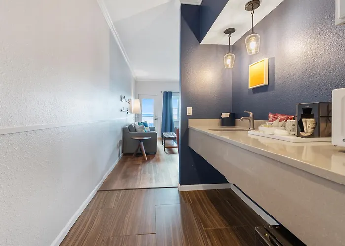 Cheap hotel: Cherry Tree Inn & Suites