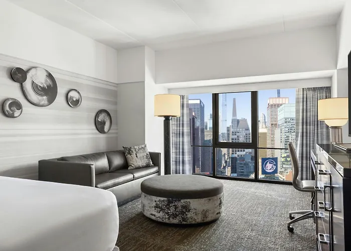 Family Hotel: New York Marriott Marquis