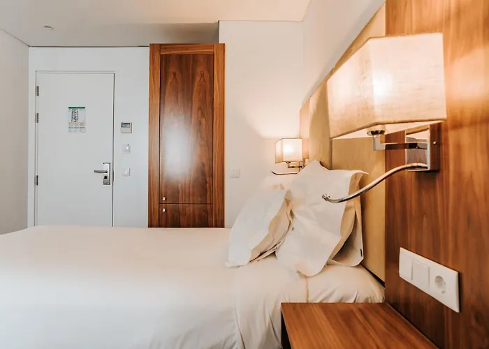 Luxury hotel only: Hotel Premium Porto Downtown