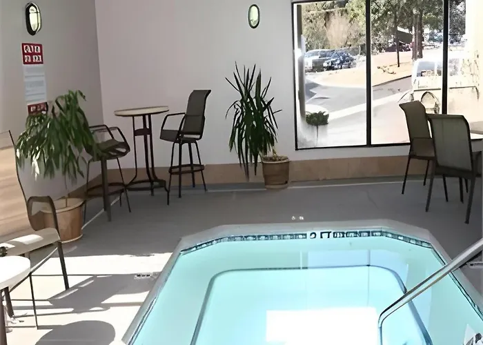 Flagstaff Hotel