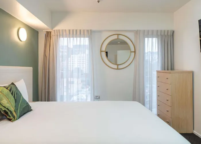 Airport Hotel: Mercure Wellington Central City Hotel And Apartments