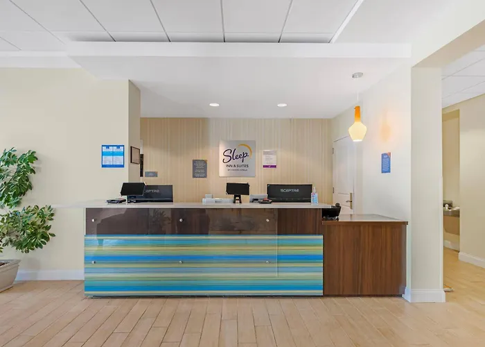 Pet Friendly hotel: Sleep Inn & Suites Altoona North