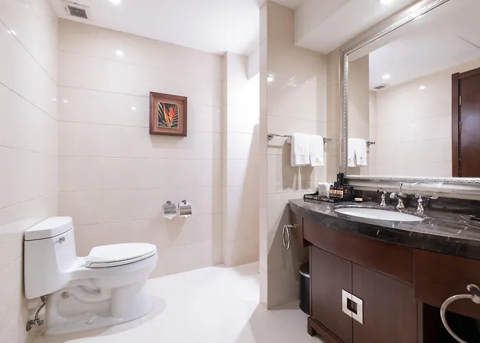Resort: Tang Palace Hotel