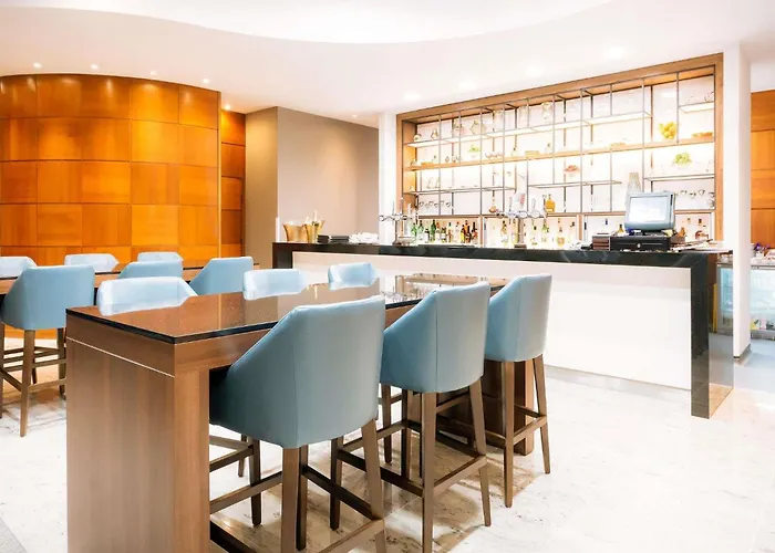 4 star hotel: Sofitel London Gatwick