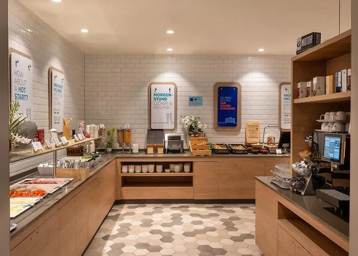 Cheap hotel: Holiday Inn Express - Munich North By Ihg