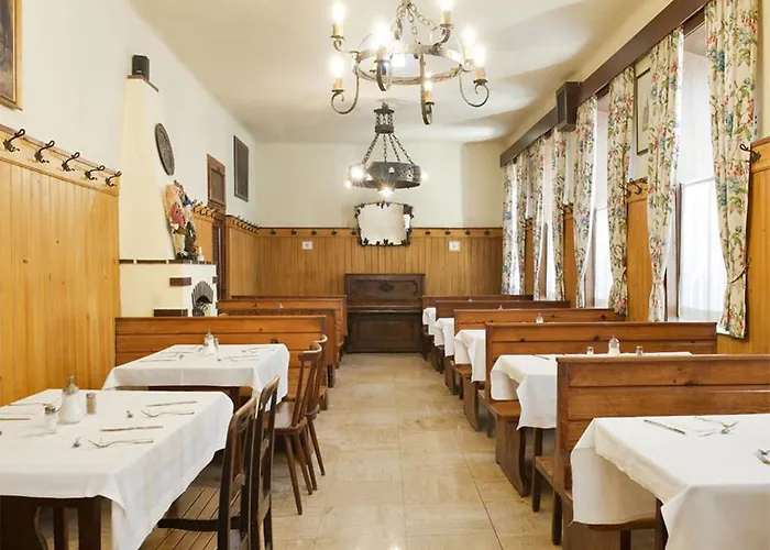 Hotel near College: Hotel Mate Dependance