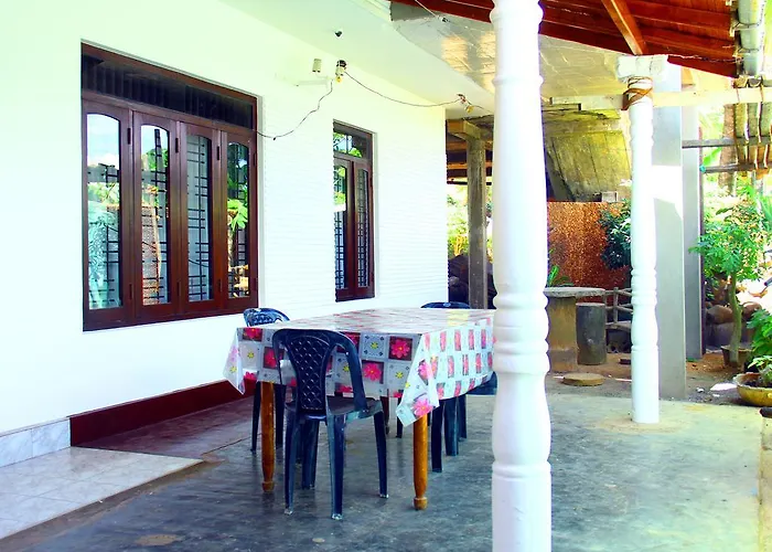 Guest house: Mirissa Harbour View